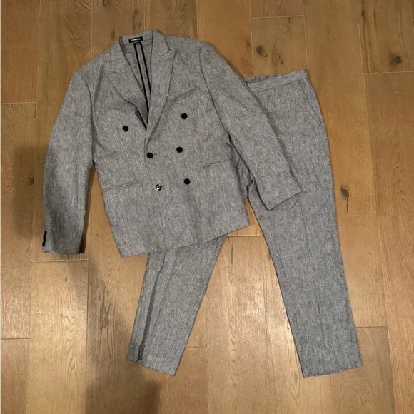 Express Light Gray Men's Suit - Picture 1 of 5